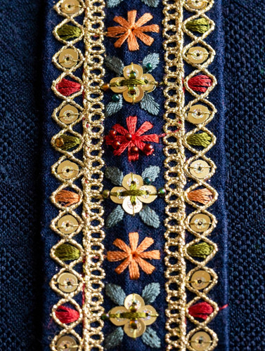 Yards navy blue gold - 10,
